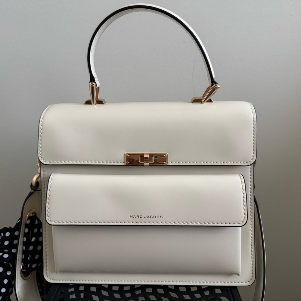 Marc Jacobs Uptown Handbag - Cream Leather Like New